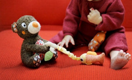 Pupazzo Carillon Orso con pesce - Ebulobo - Art. E50009